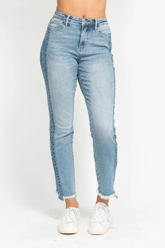 Judy Blue plus-size slim jeans with vintage wash, fray hem, and side panel detail – MYN2O