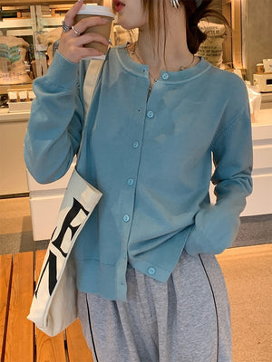 Women's Slim-Fit Long Sleeve Pullover Top