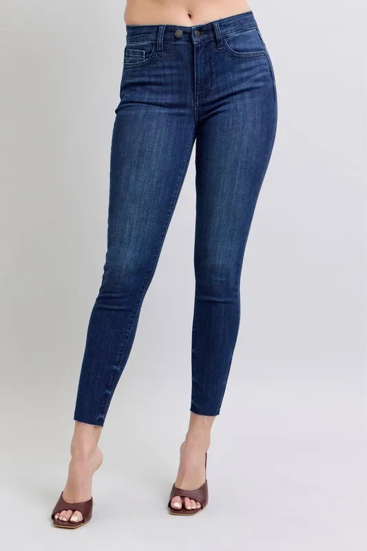 Judy Blue plus-size mid-rise skinny jeans with raw hem – MYN2O