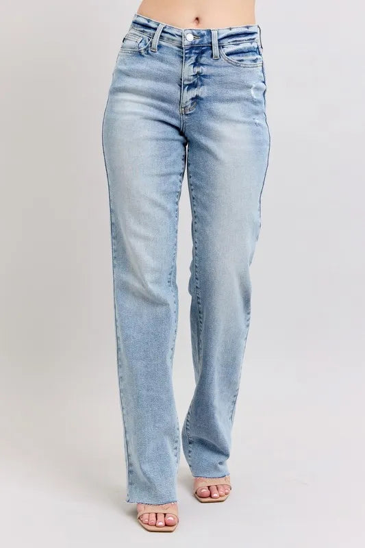 Judy Blue plus-size mid-rise light wash dad jeans – relaxed fit denim – MYN2O