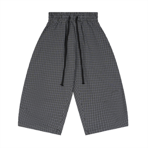 Unisex Plaid Loose Capri Shorts – Relaxed Streetwear Drawstring Shorts