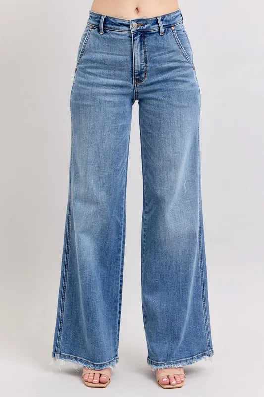 Judy Blue plus-size raw hem wide leg jeans in medium blue – MYN2O