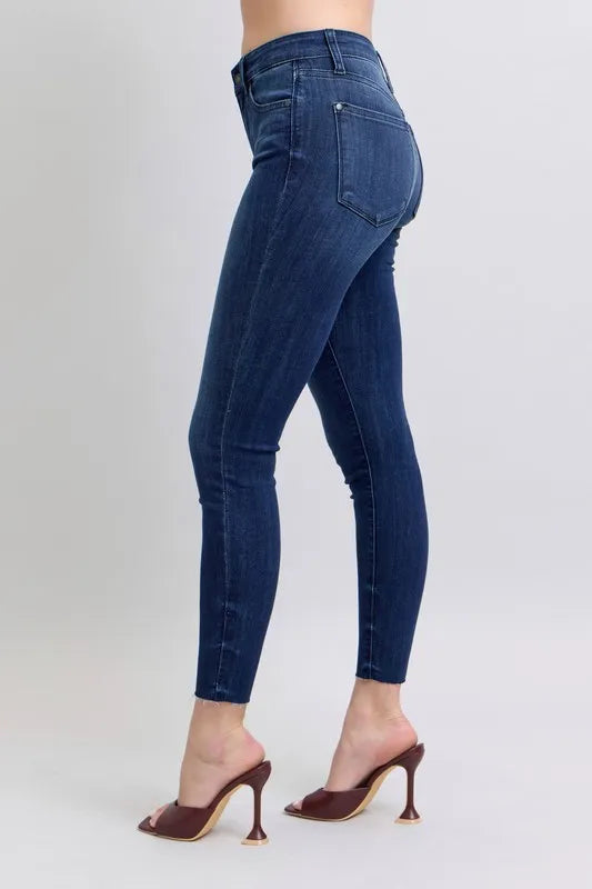 Judy Blue plus-size mid-rise skinny jeans with raw hem – MYN2O