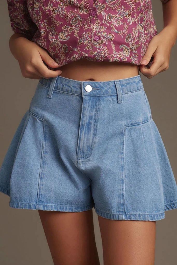 Pleated patchwork panel lightweight denim shorts – bold casual summer style – MYN2O