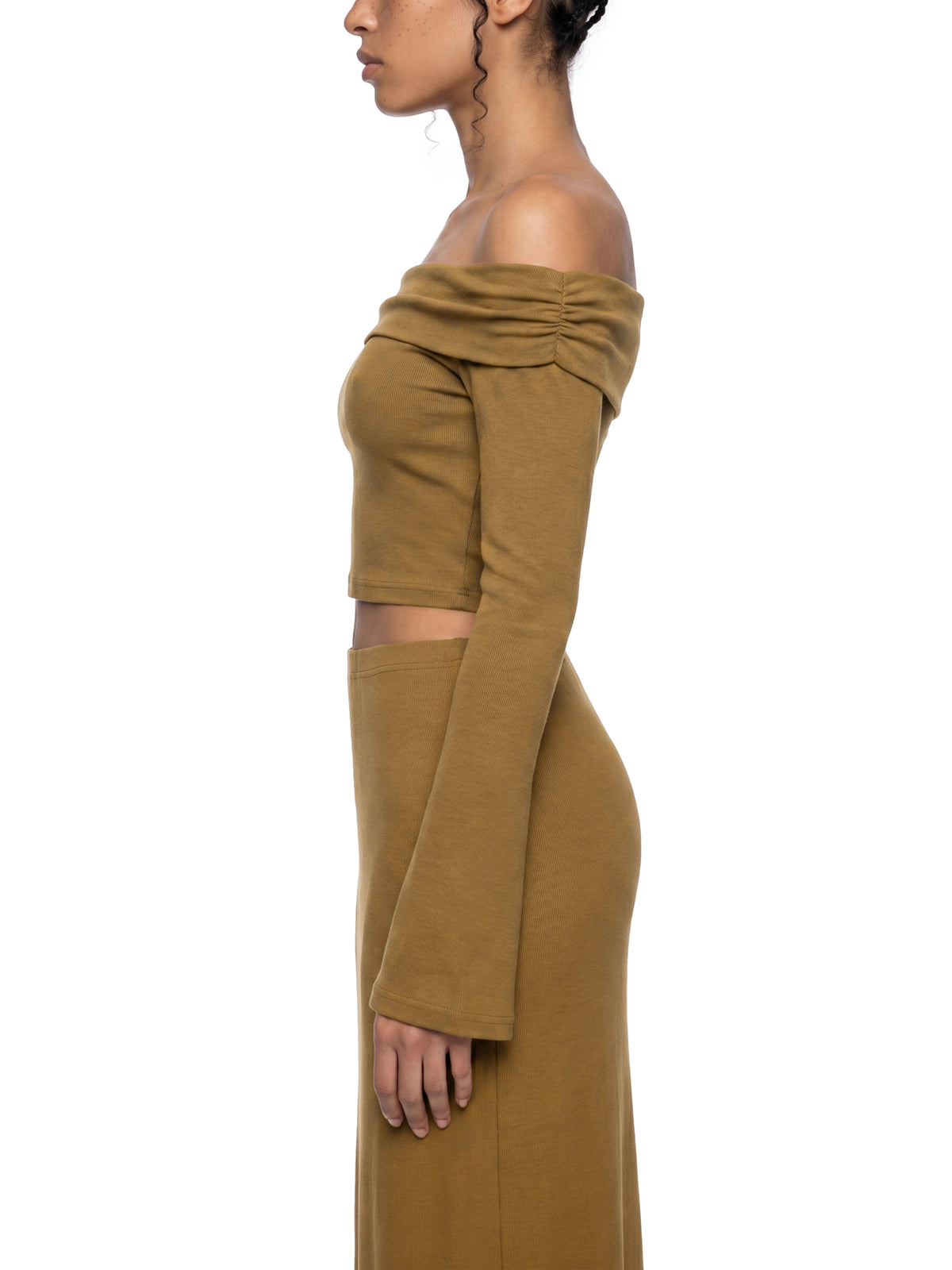 Women's Off-the-Shoulder Bell Sleeve Crop T-Shirt – Slim Fit Fashion Top