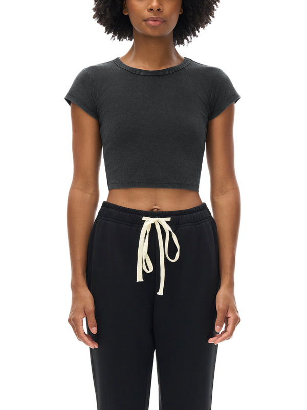 Women's Snow Washed Crop Top – Vintage Oversized Streetwear Tee